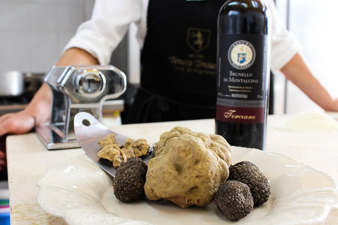 San Gimignano Truffle Hunt & Truffle Cooking Class - The menu you’ll eat: from bruschetta to cantuccini