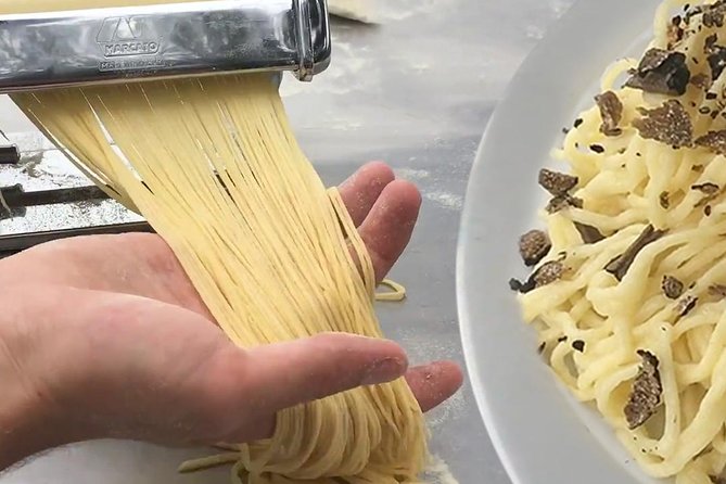 San Gimignano Truffle Hunt & Truffle Cooking Class - Wine tasting, olive oil, and balsamic: why it’s more than a free pour
