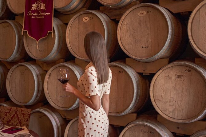 San Gimignano Wine Tour and tuscan appetizer for small group - Balsamic vinegar Gold Reserve: the sticky sweet-sour check