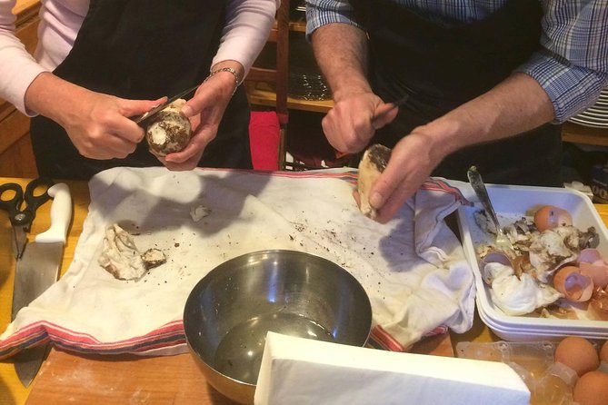 Semi private Pasta Class Vegetarian Organic - A semi-private pasta class in Florence that actually feels personal
