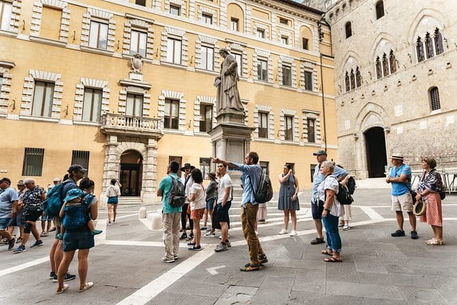 Siena and San Gimignano: Small-Group Tour with Lunch from Florence - Siena’s Piazza del Campo and the Duomo area, minus the stress