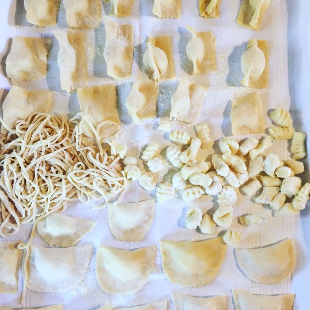 Siena: Organic Cooking Class & Tastings - Alina’s sommelier angle: wine and olive oil that actually make sense