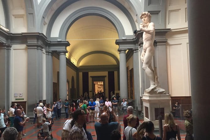 Skip-the-Line Guided Tour of Michelangelo’s David in Florence - Meeting point setup and how to avoid a timing mess
