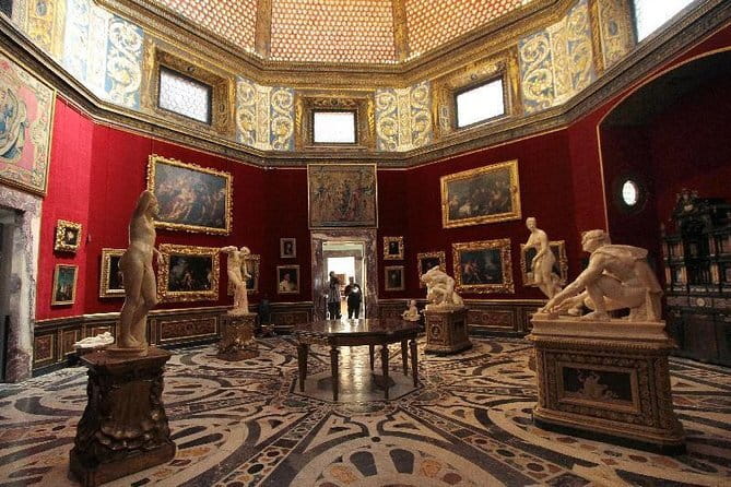 Small Group Uffizi Gallery Guided Tour - Meeting at Piazzale degli Uffizi: Logistics that can make or break the start