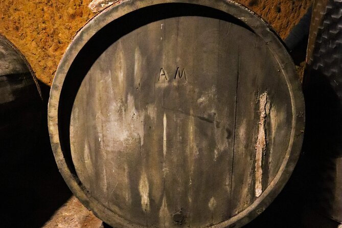 Sorano: its wonders, The Vie Cave and wine cellars - Where you start in Sorano and what timing to expect