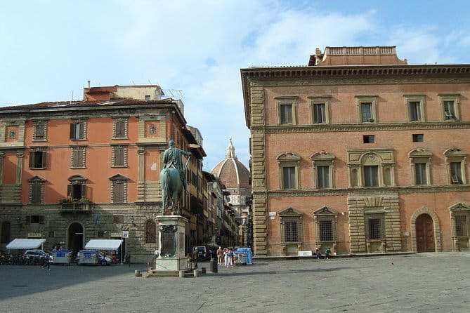 Spedale degli Innocenti: the first Orphanage ever built - Spedale degli Innocenti: the Renaissance idea made stone