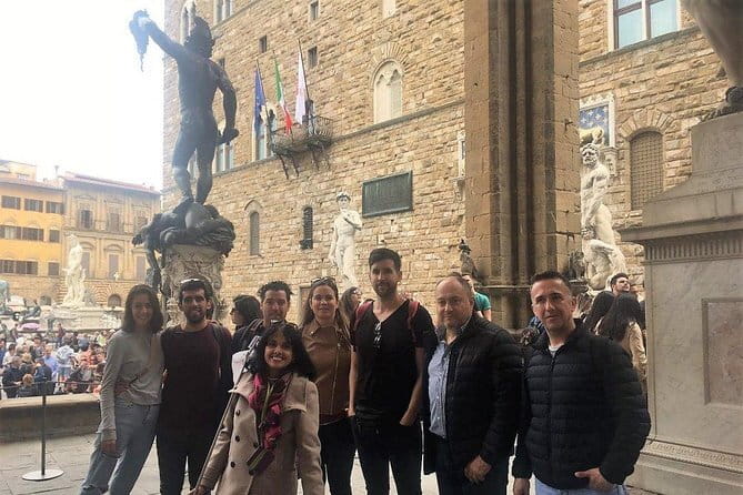Sunset Walking Tour - Oltrarno in the evening: artisans, gardens, and the local side