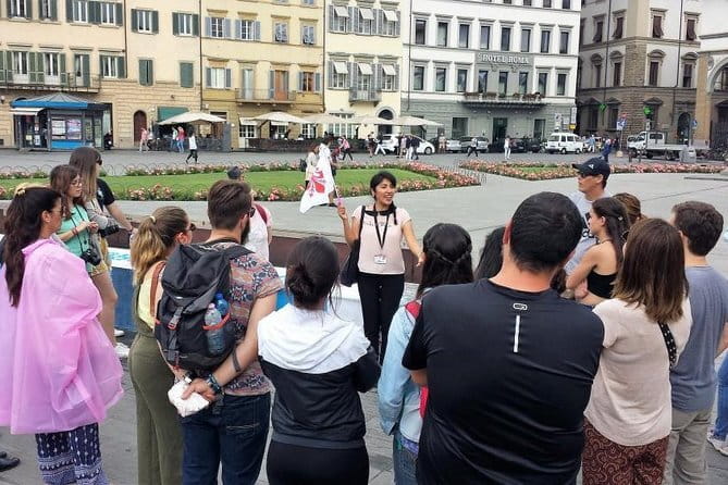 Sunset Walking Tour - Santa Maria Novella: history you can see from the steps