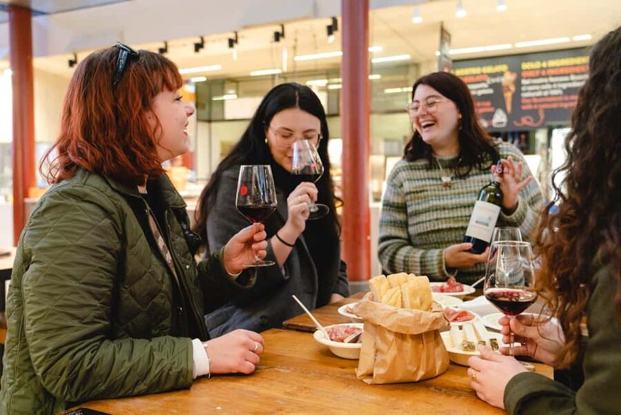Taste Florence: A Food Lover’s Tour - Three hours of Tuscan taste: how this tour actually works