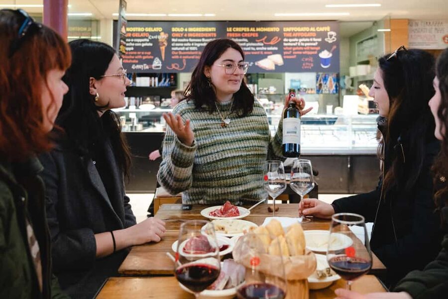 Taste Florence: A Food Lover’s Tour - Make-your-own schiacciata and Tuscan olive oil: the hands-on moment