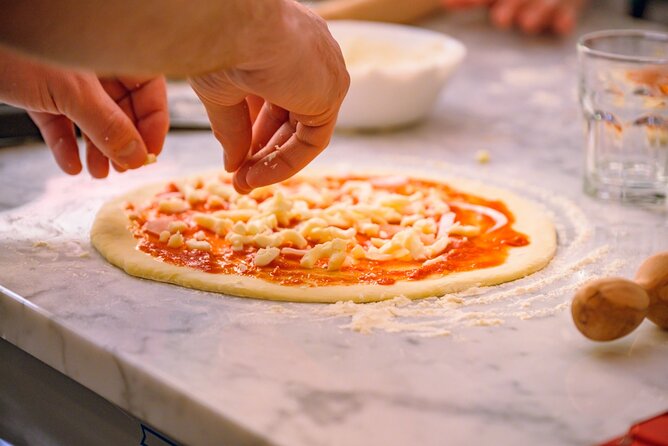 The Italian Way: Pizza and Gelato Class with Unlimited Wine - Gelato Workshop: Fresh Ingredients, Chocolate While You Wait
