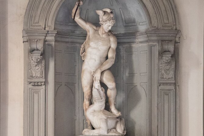 The Medici family and the Renaissance with a local art historian - Piazza di San Lorenzo Start: Getting Your Bearings Fast