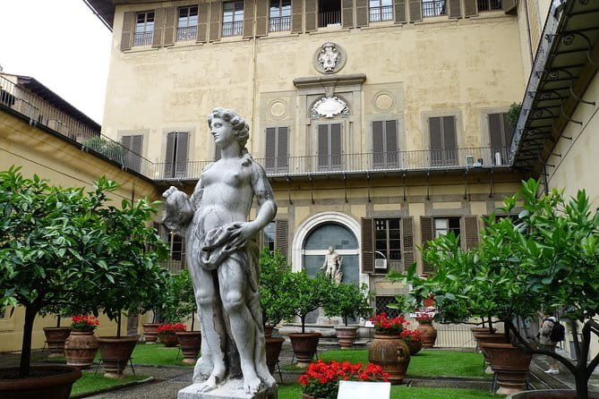 The Medicis: The Movie, The Family, The Palace! - Why this Medici private walk is such a good use of your Florence time