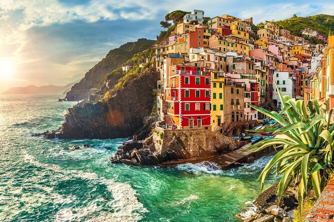 Tour Cinque Terre and Pisa Leaning Tower from Florence Private - Pisa in a single hour: Piazza dei Miracoli and the Leaning Tower timing