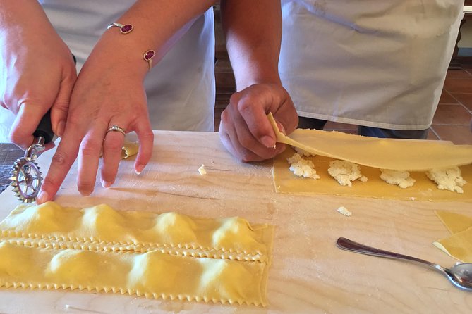 Traditional Cooking Class in San Gimignano - Where You Meet: Tenuta Guardastelle, Just Outside San Gimignano