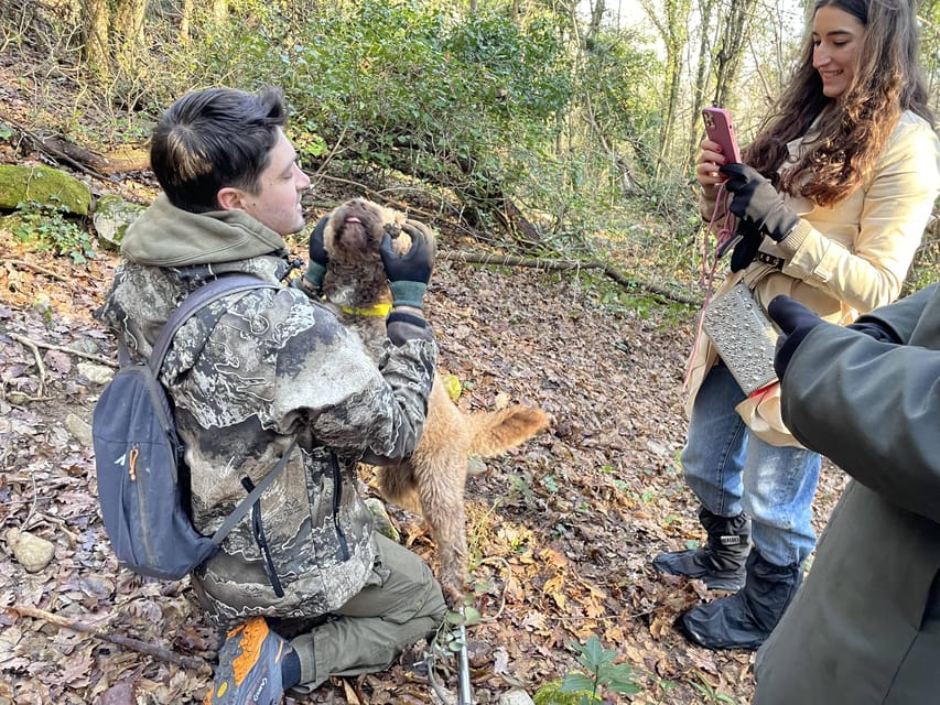 Truffle hunting in Chianti with pasta cooking class & lunch - Meet the Lagotto and follow the hunt cues