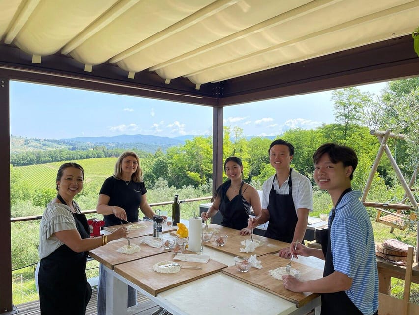 Truffle hunting in Chianti with pasta cooking class & lunch - Wines and olive oil: the included pairings make sense