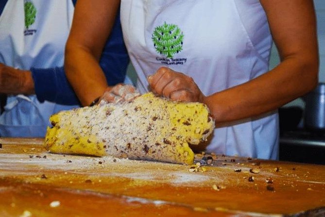Tuscan Cooking Class - From pici and panzanella to bruschetta: what you actually cook