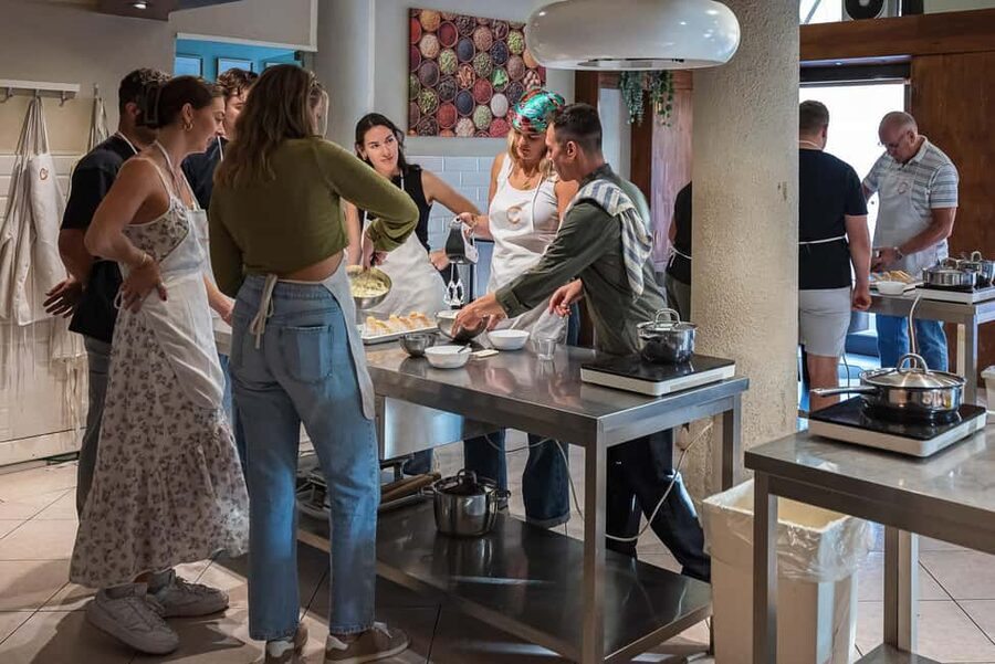 Tuscan Cooking Course with Florence Central Market Visit - Meeting the chef: small group energy, real technique
