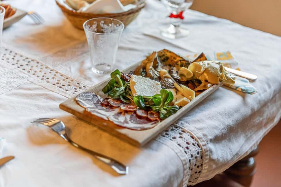 Tuscan Lunch & Winery Tour with Tasting in San Gimignano - The winery tour: making sense of what you just drank