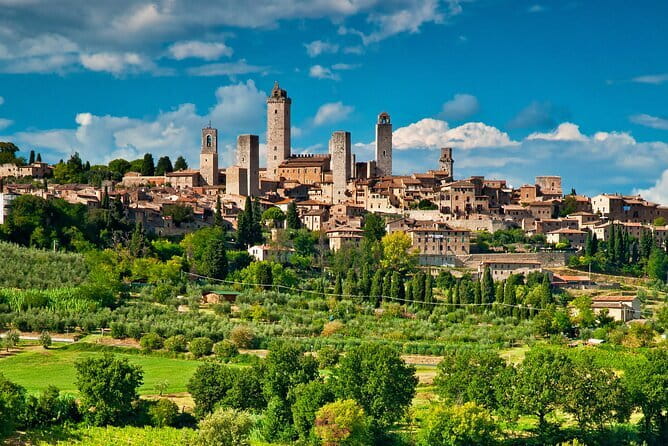 Tuscany Experience: Pisa, Siena, San Gimignano & Wine Tasting - The Leaning Tower option: worth it, but timing and age rules matter
