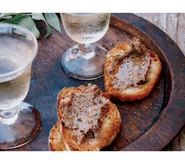 Tuscany: Montalcino Dinner at San Gimignano Winery - Dinner Courses: The Set Menu That Keeps the Evening Moving