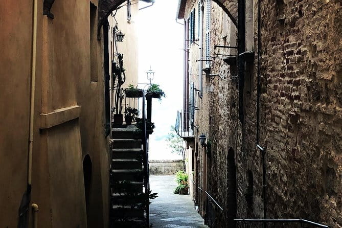 Tuscany off the beaten paths - Why This Florence-to-Chianti Day Feels More Local Than Usual