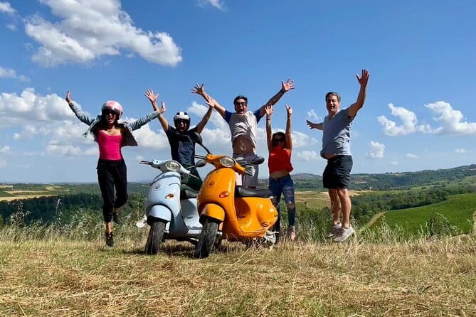 Tuscany Sunset Vespa tour with Dinner at a Chianti Winery - San Gimignano time: towers, shopping, and not getting rushed