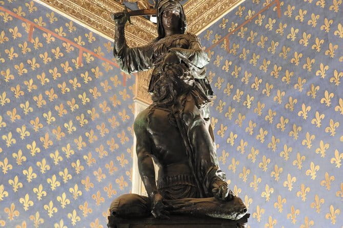 Uffizi and Palazzo Vecchio Combo Private Tour - The guide factor: when names like Alessia Carmignani matter