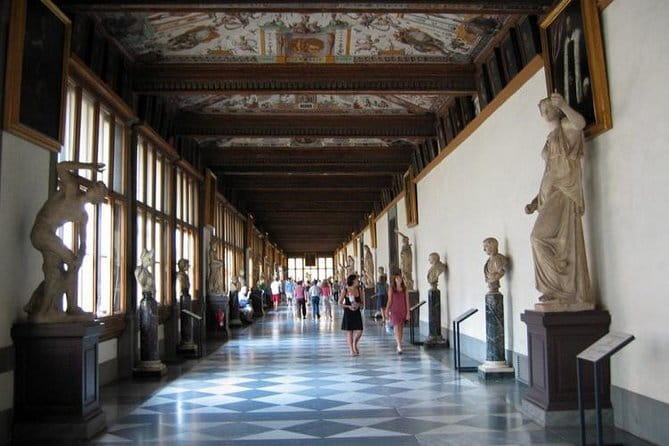 Uffizi Exclusive Semi-Private Tour, Top-Rated Guide, Max 6 Pax - Timed entry at the Uffizi: what “2 hours” really means