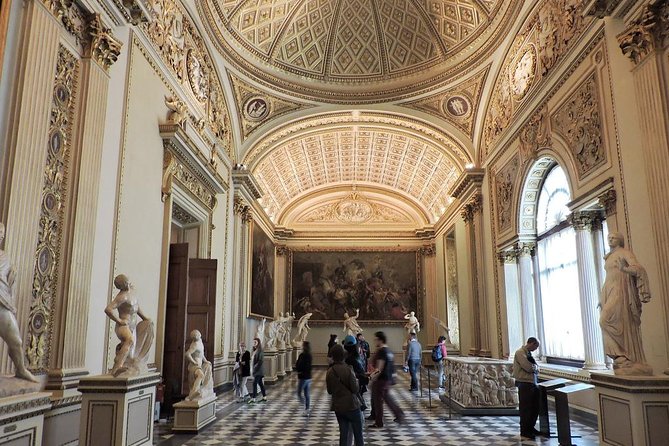 Uffizi Gallery Early Morning Entry - Guided Small Group Tour - Titian, Botticelli, and the Renaissance story: how to look smarter