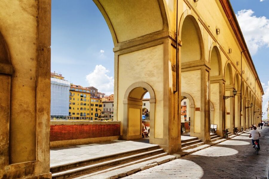 Uffizi Gallery: Guided Tour with Skip-the-Line Entry - The Big Names: Leonardo, Caravaggio, and Michelangelo
