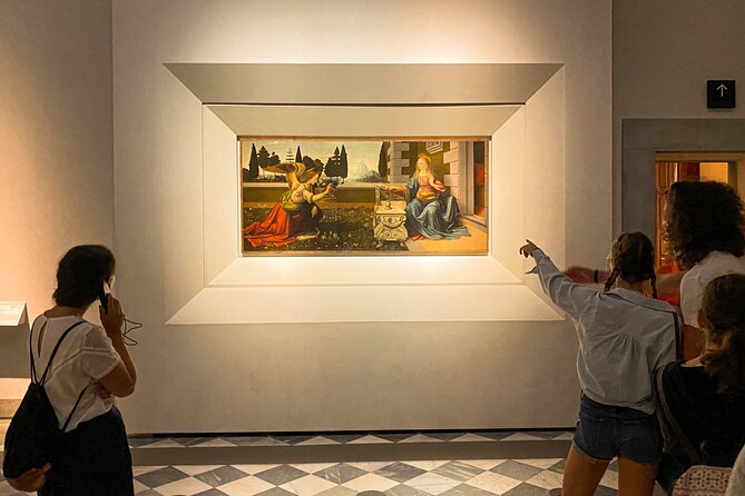 Uffizi Gallery Italian guided Tour semi private - Breaks, pacing, and the included coffee-and-pastry
