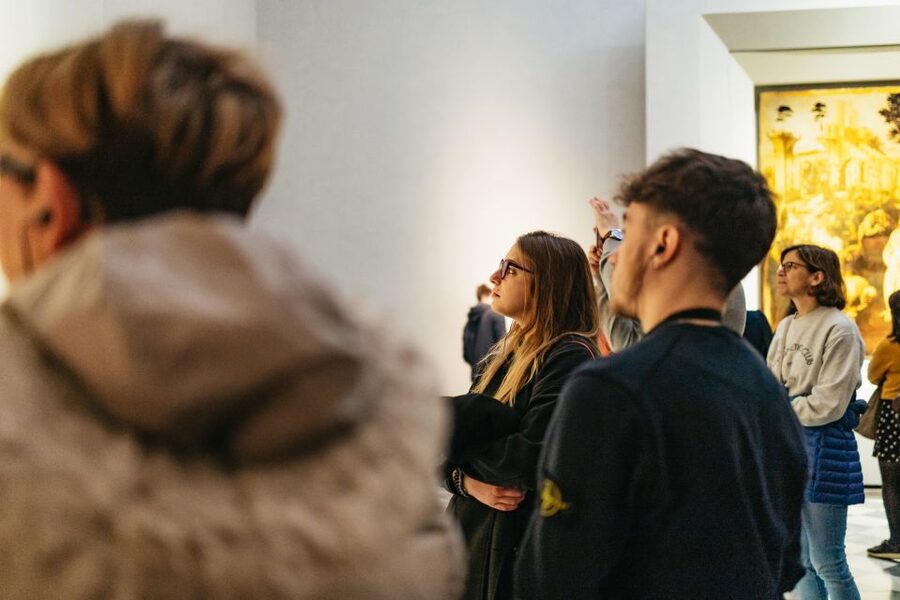 Uffizi Gallery: Renaissance Masterpieces Guided Tour - Skip-the-line entry that still respects Florence security