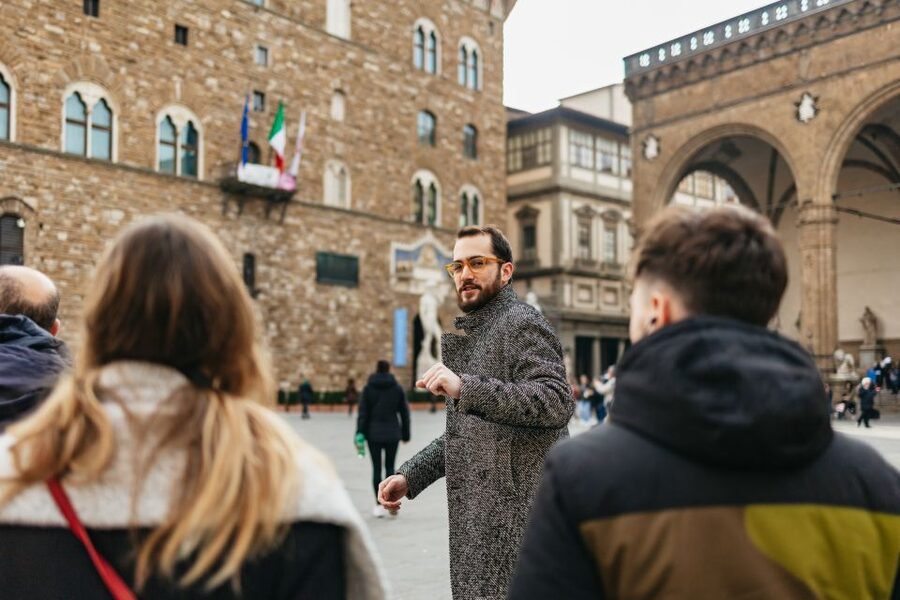 Uffizi Gallery: Renaissance Masterpieces Guided Tour - Stairs and timing: the practical reality inside the Uffizi