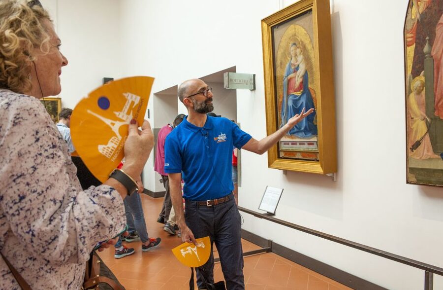 Uffizi Gallery: Small Group Guided Tour with Reserved Entry - What a small group (max 15) changes inside the galleries