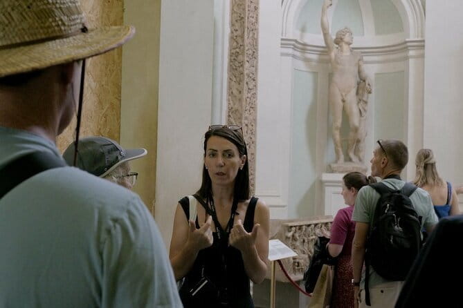 Uffizi Gallery Small Group Tour: Discover Uplifting Masterpieces - The Uffizi’s line problem, solved with direct access