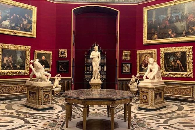 Uffizi Small Group Tour - Start point on Via Camillo Cavour: timing is everything
