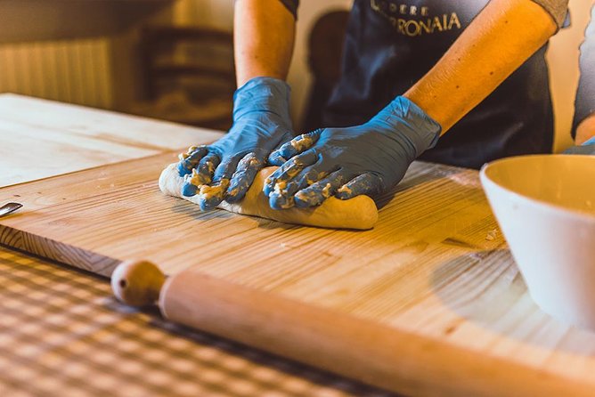 Vegan Tuscan Cooking Class - Why vegan Tuscan pasta in San Gimignano makes sense