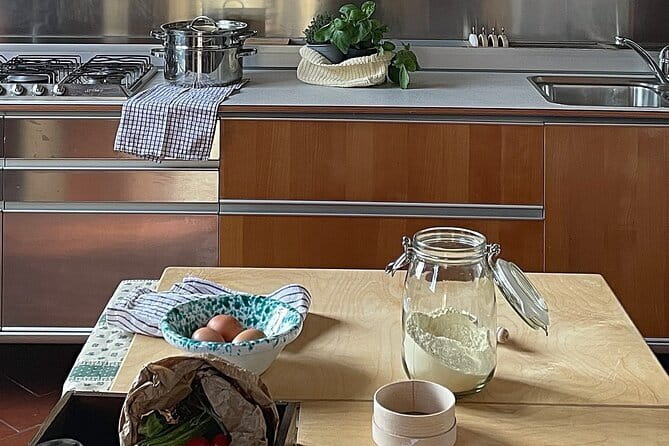 Vegetarian cooking class in the Florentine Hills 6 guests max - A Small-Group Kitchen in the Florentine Hills