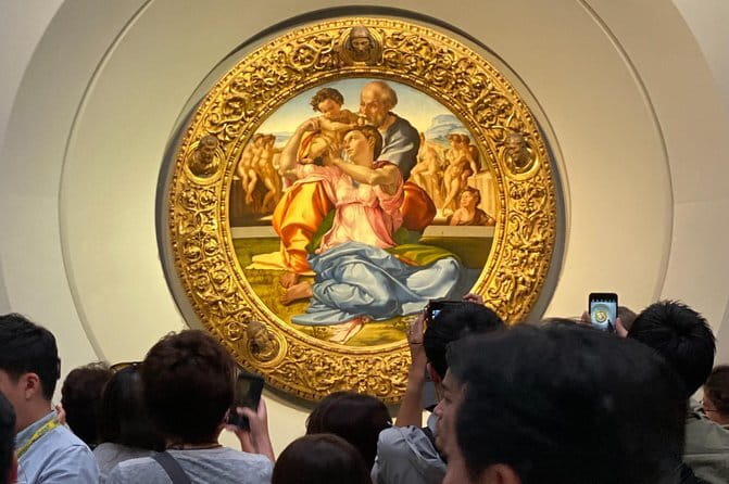 VIP PRIORITY ACCESS: UFFIZI GALLERY- Guided Tour - The Medici story at the start: why the guide begins with power