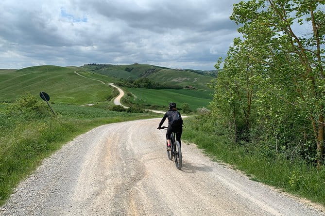 Volterra and San Gimignano: a taste of medieval Tuscany! - San Gimignano’s historic centre: towers, walking pace, and gelato