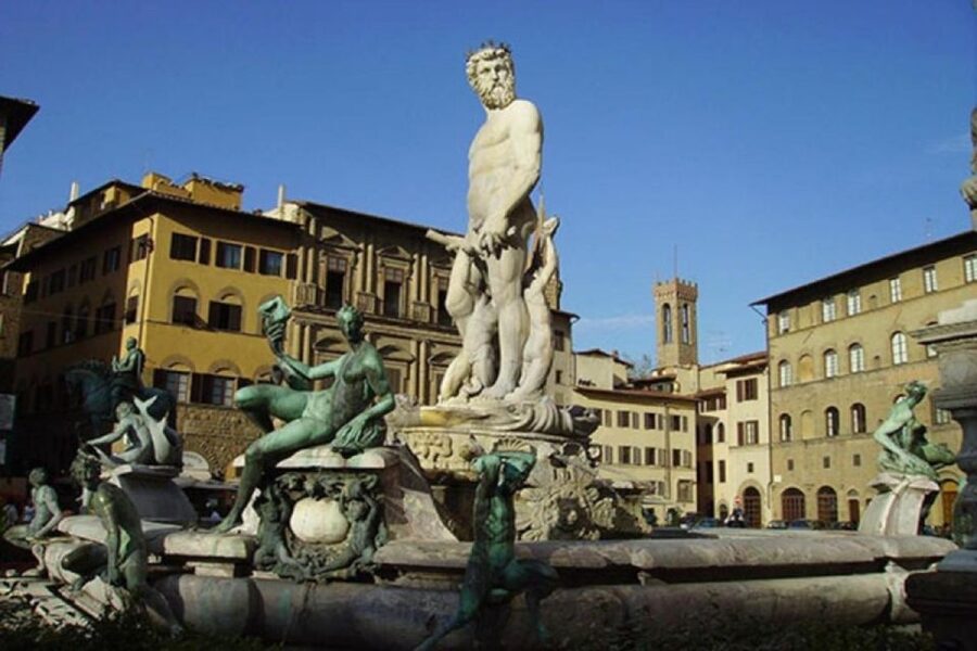 Walking Group Tour In Florence - Weather and shoes: the part people skip, then regret