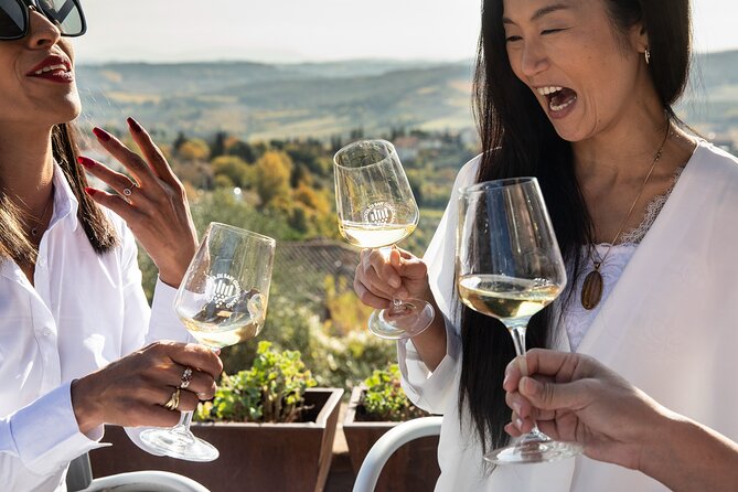 Wine tasting in San Gimignano - Comfort and group size: why the room setup matters for your experience